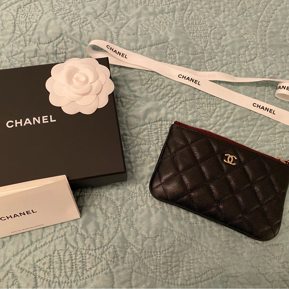 💯 Authentic Chanel O Case